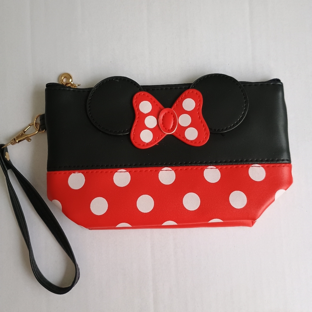 Minnie mouse wristlet
